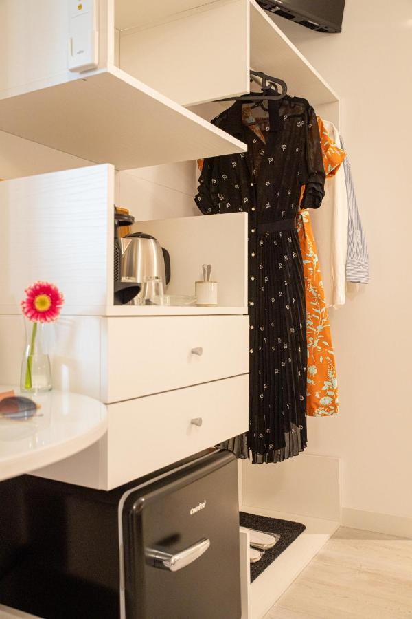 Resilienza Tropical Apartments & Room Porto SantʼElpidio 外观 照片
