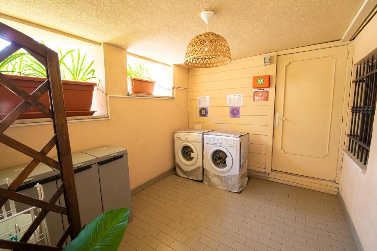 Resilienza Tropical Apartments & Room Porto SantʼElpidio 外观 照片