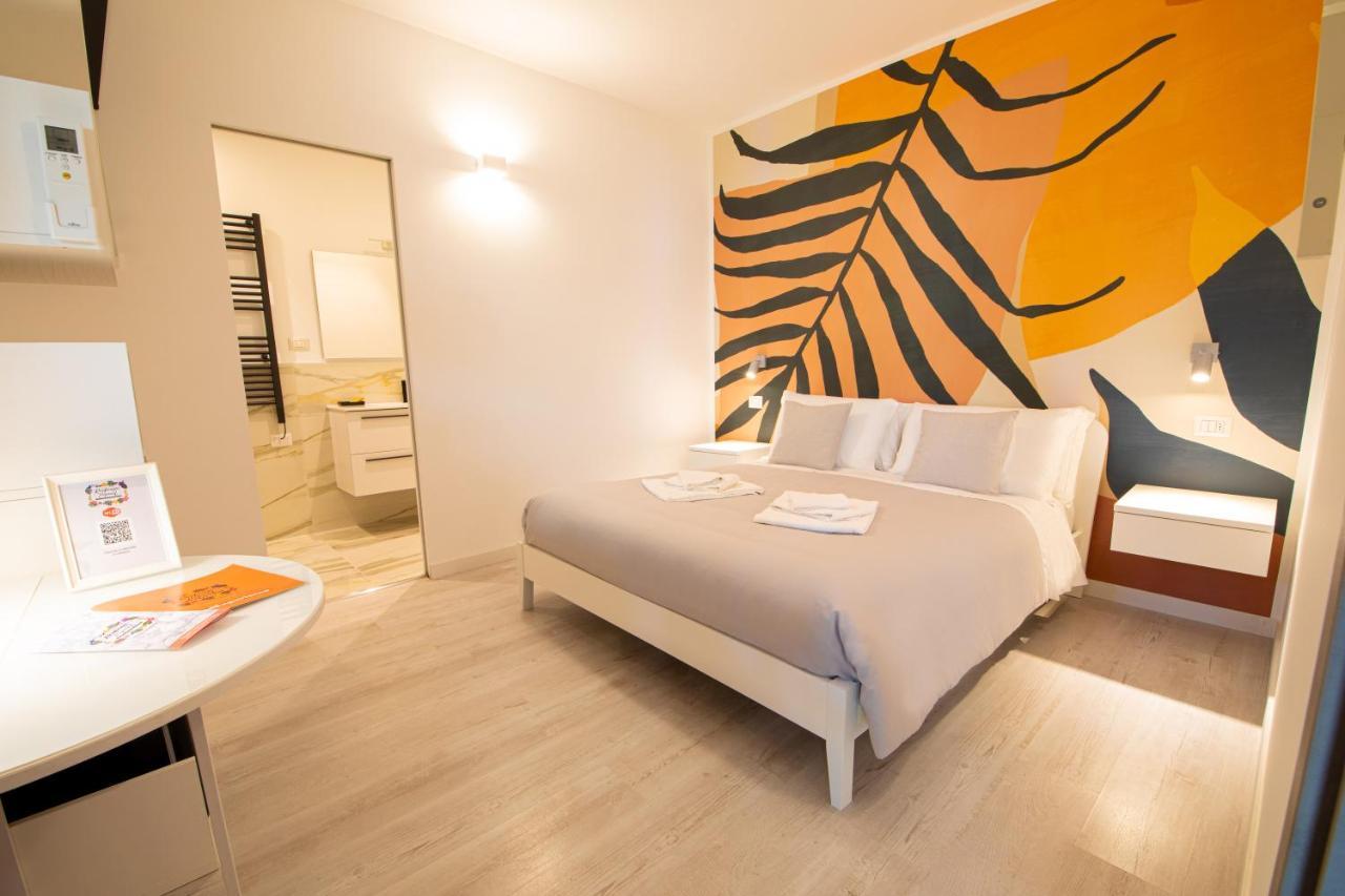 Resilienza Tropical Apartments & Room Porto SantʼElpidio 外观 照片