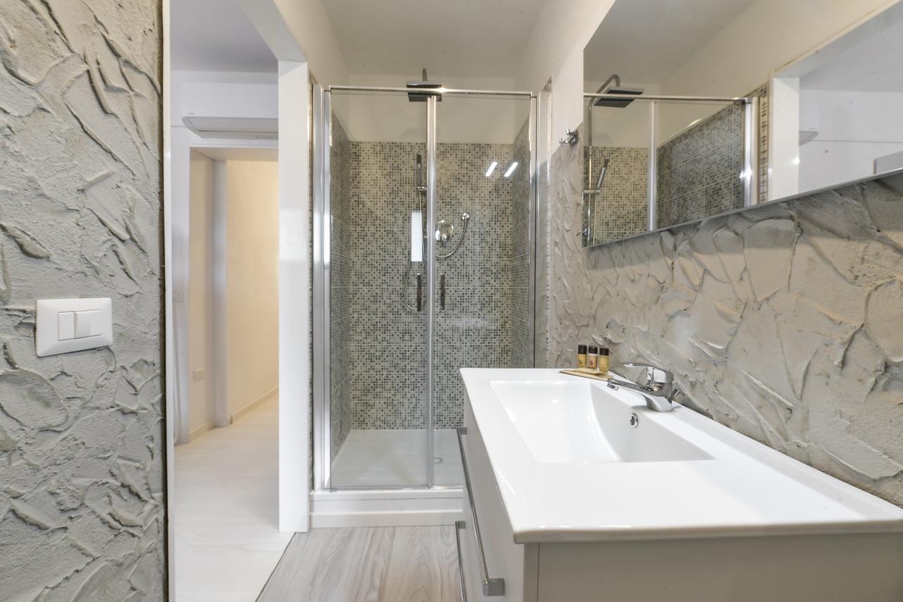 Resilienza Tropical Apartments & Room Porto SantʼElpidio 外观 照片