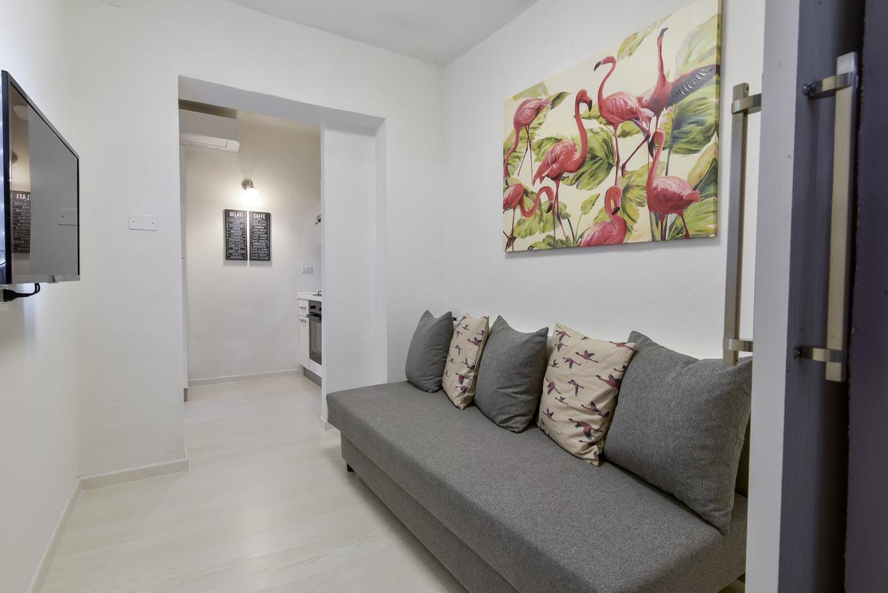 Resilienza Tropical Apartments & Room Porto SantʼElpidio 外观 照片